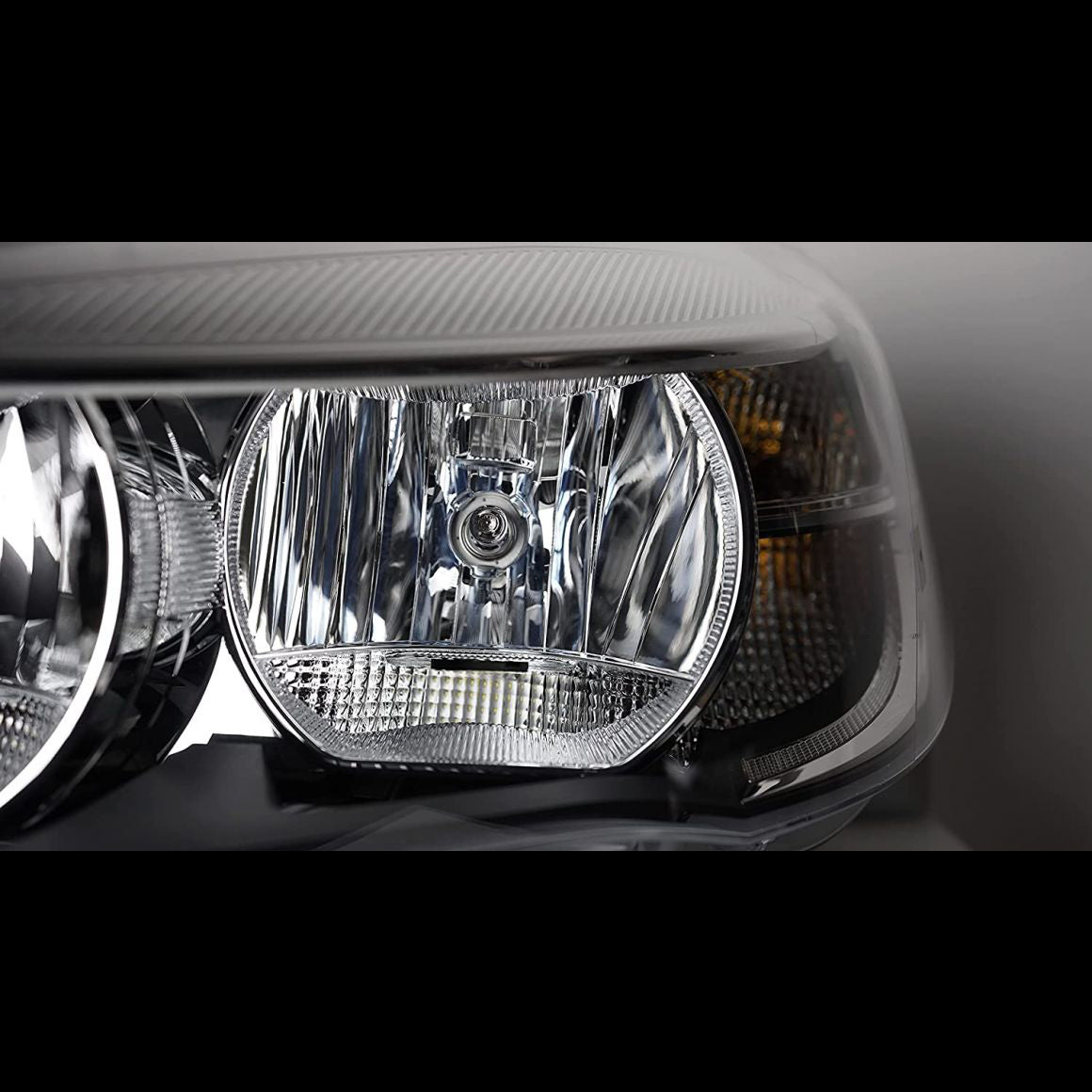 Original Osram Night Breaker 200 H4 Set (2 Bulbs) +200% Brightness for  Volkswagen Polo (Year 2009-2017)